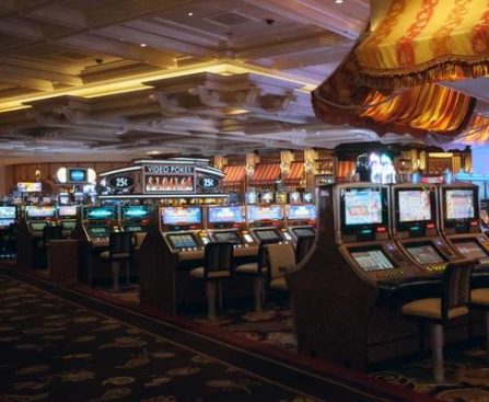 Exploring the Online Poker Experience With idrpoker