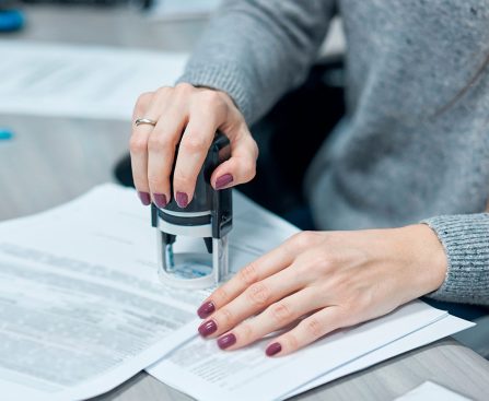Complete Loan Modification Documents Using Mobile Notary Services for Borrowers